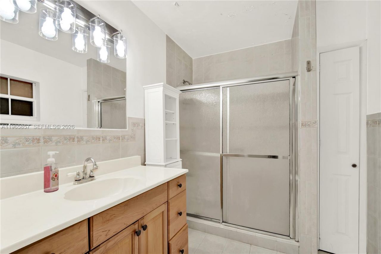 606 SW 58th Ct, Miami, FL 33144 Photo