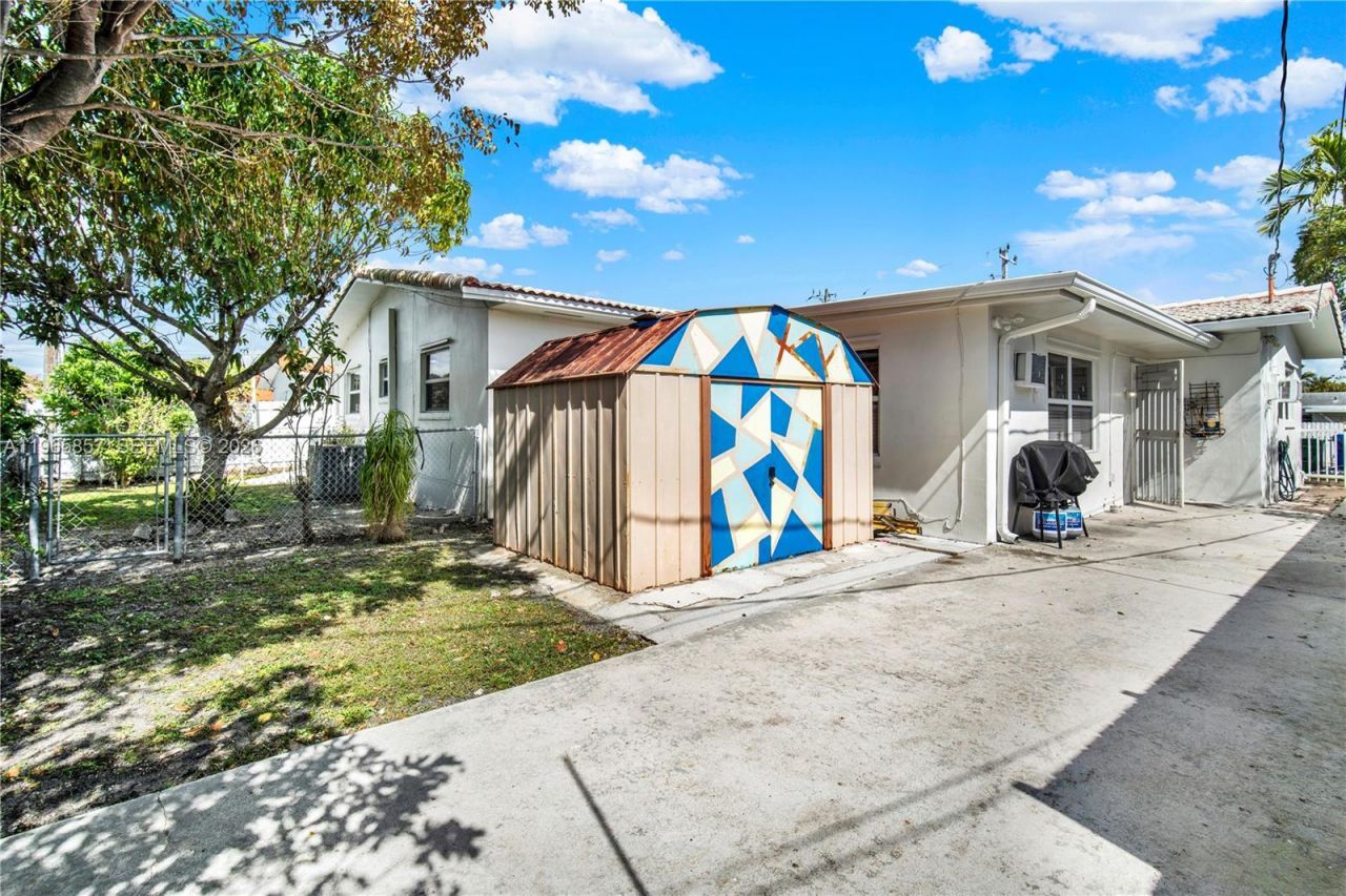 606 SW 58th Ct, Miami, FL 33144 Photo