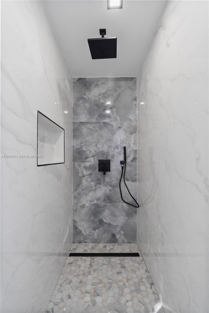 1644 NW 8th Ter , Miami, FL 33125 Photo