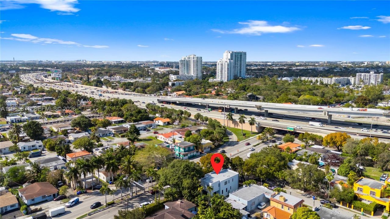 1644 NW 8th Ter , Miami, FL 33125 Photo