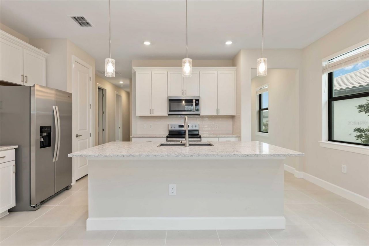 5811 Silverside Pine Court, Lakewood Ranch, FL 34211 Photo