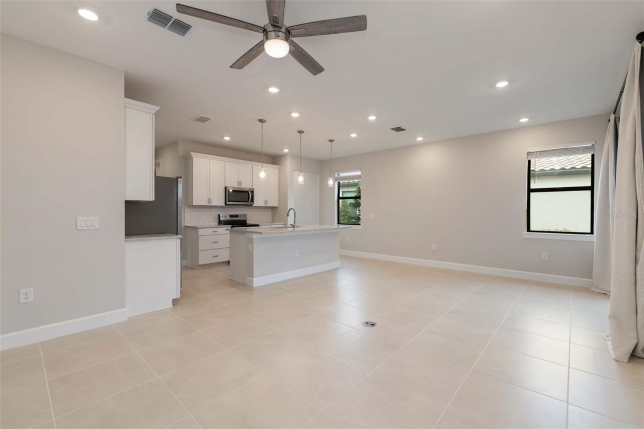 5811 Silverside Pine Court, Lakewood Ranch, FL 34211 Photo