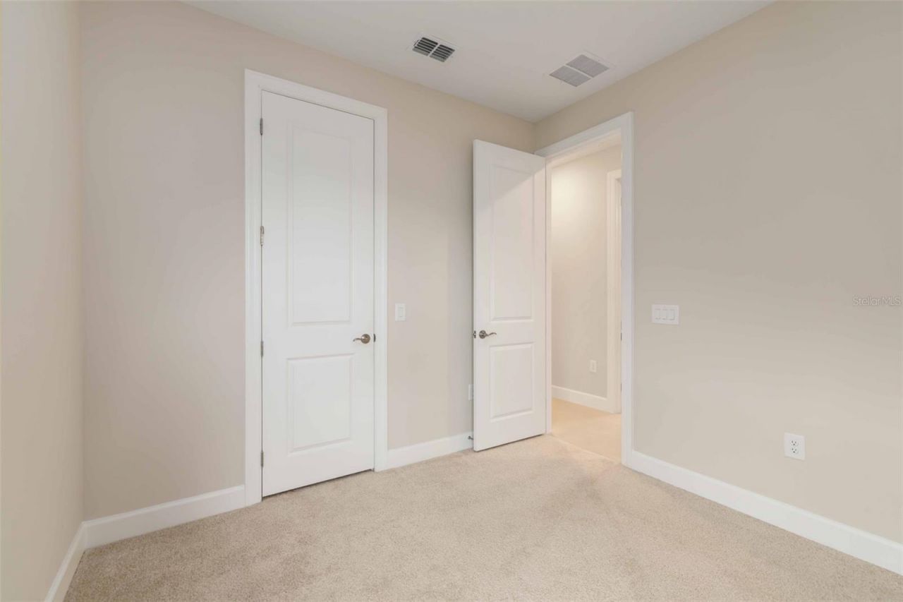 5811 Silverside Pine Court, Lakewood Ranch, FL 34211 Photo