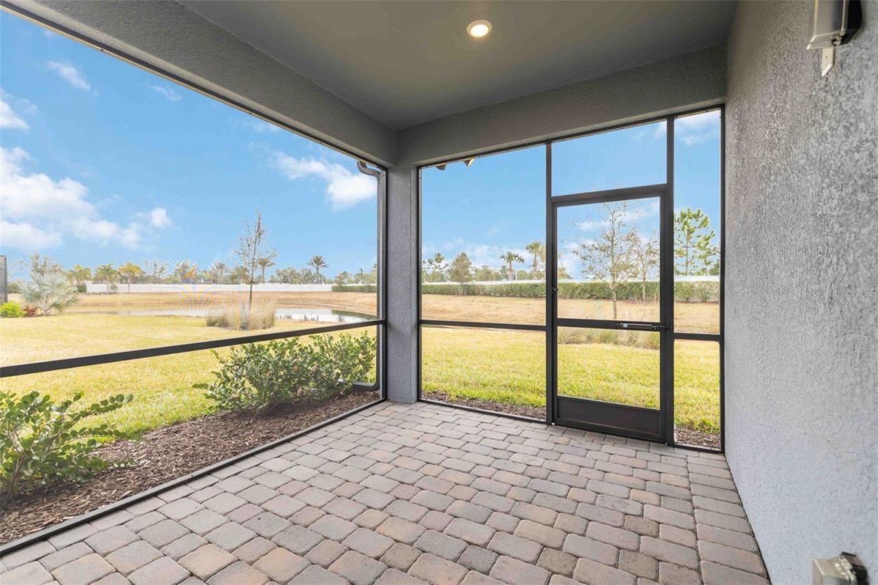 5811 Silverside Pine Court, Lakewood Ranch, FL 34211 Photo