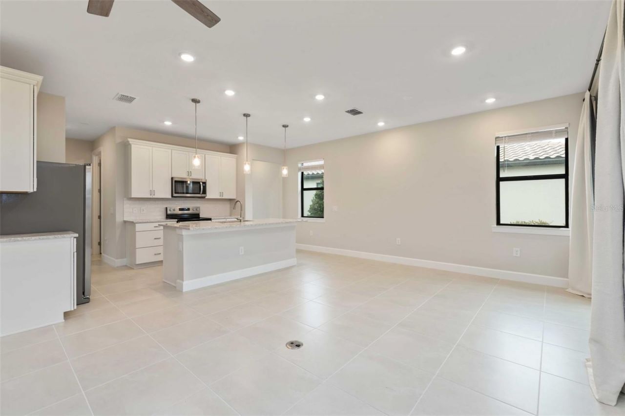5811 Silverside Pine Court, Lakewood Ranch, FL 34211 Photo