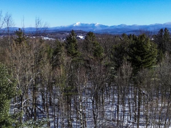 450 Oak Hill Road, Williston, VT 05495