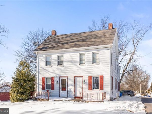 2425 2529 ARLINGTON STREET, YORK, PA 17402