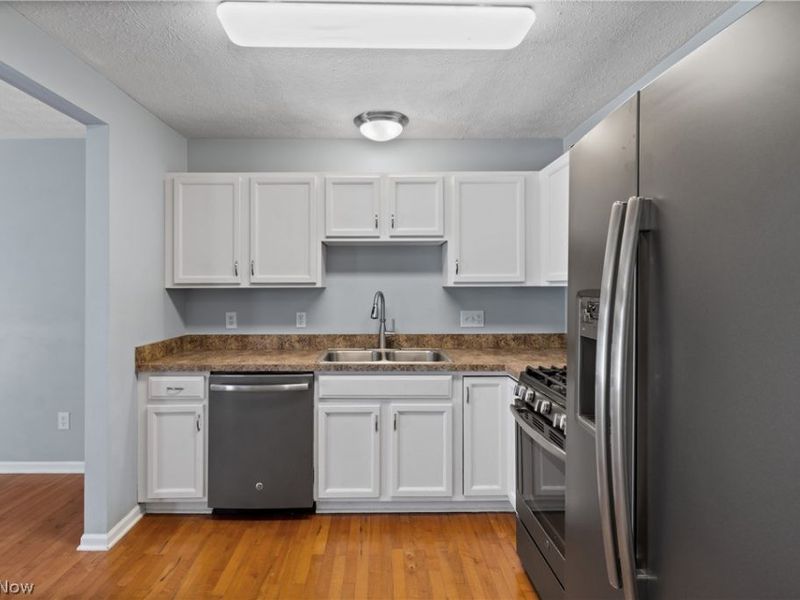 585 Birch Hill Drive, Unit 3, Medina, OH 44256 Photo 10