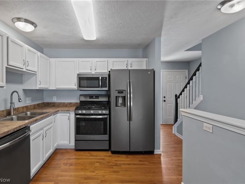 585 Birch Hill Drive, Unit 3, Medina, OH 44256 Photo 8