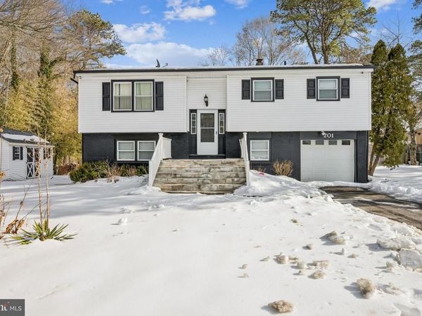 201 MANAHAWKIN TRAIL, BROWNS MILLS, NJ 08015