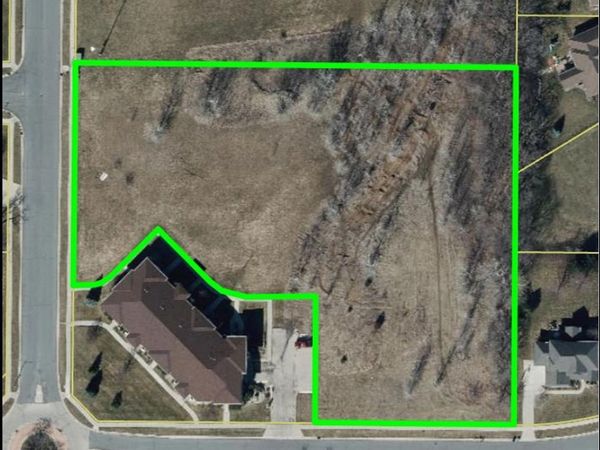 500 Bergamont Boulevard, Oregon, WI 53575