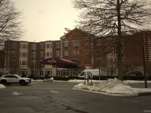 50 Merrick Avenue, Unit 118, East Meadow, NY 11554