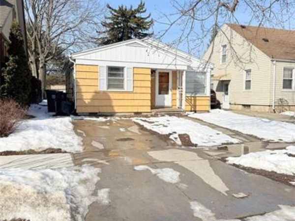 17633 Henry Street, Melvindale, MI 48122