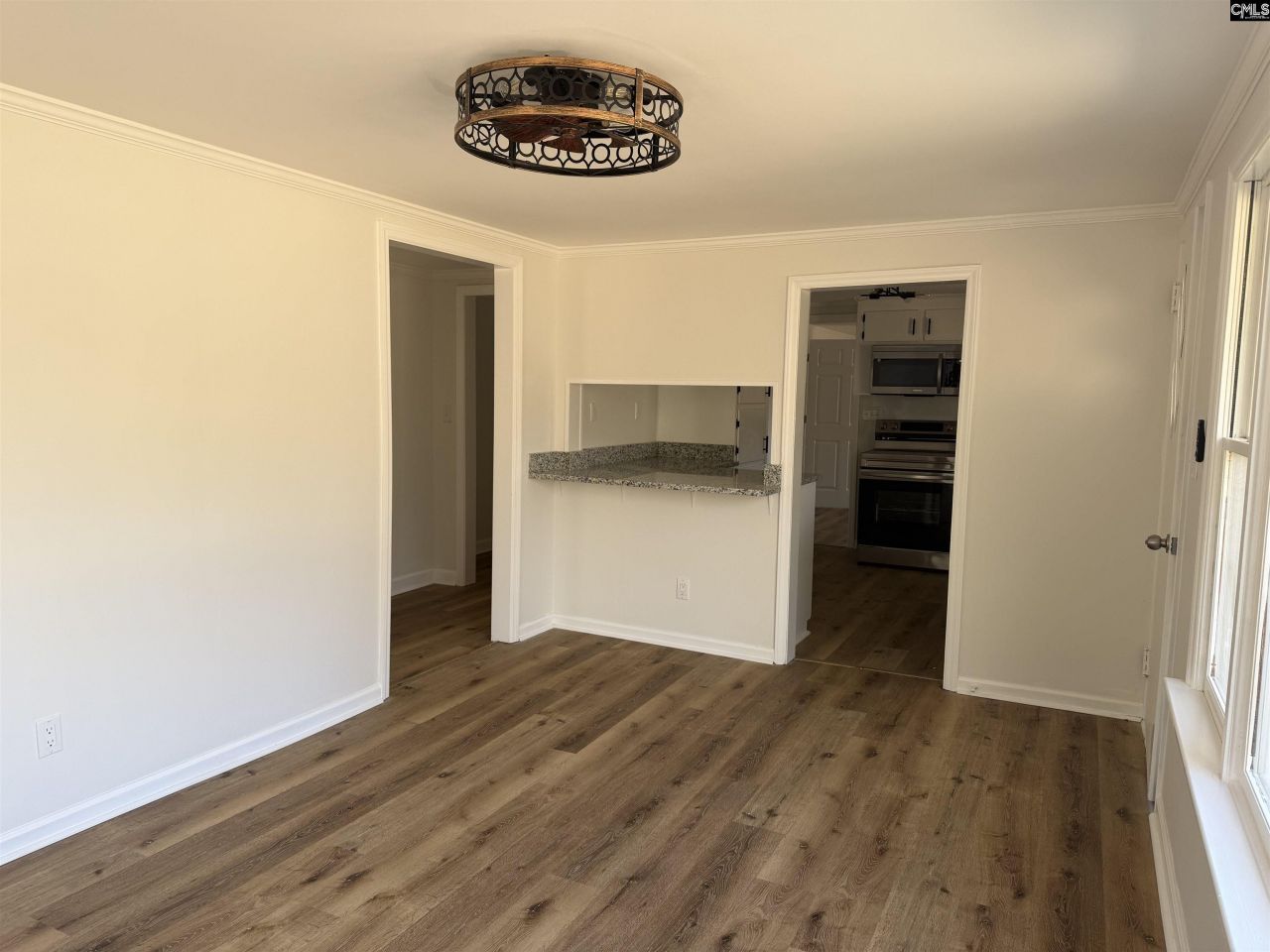 301 Amicks Ferry  Photo 11