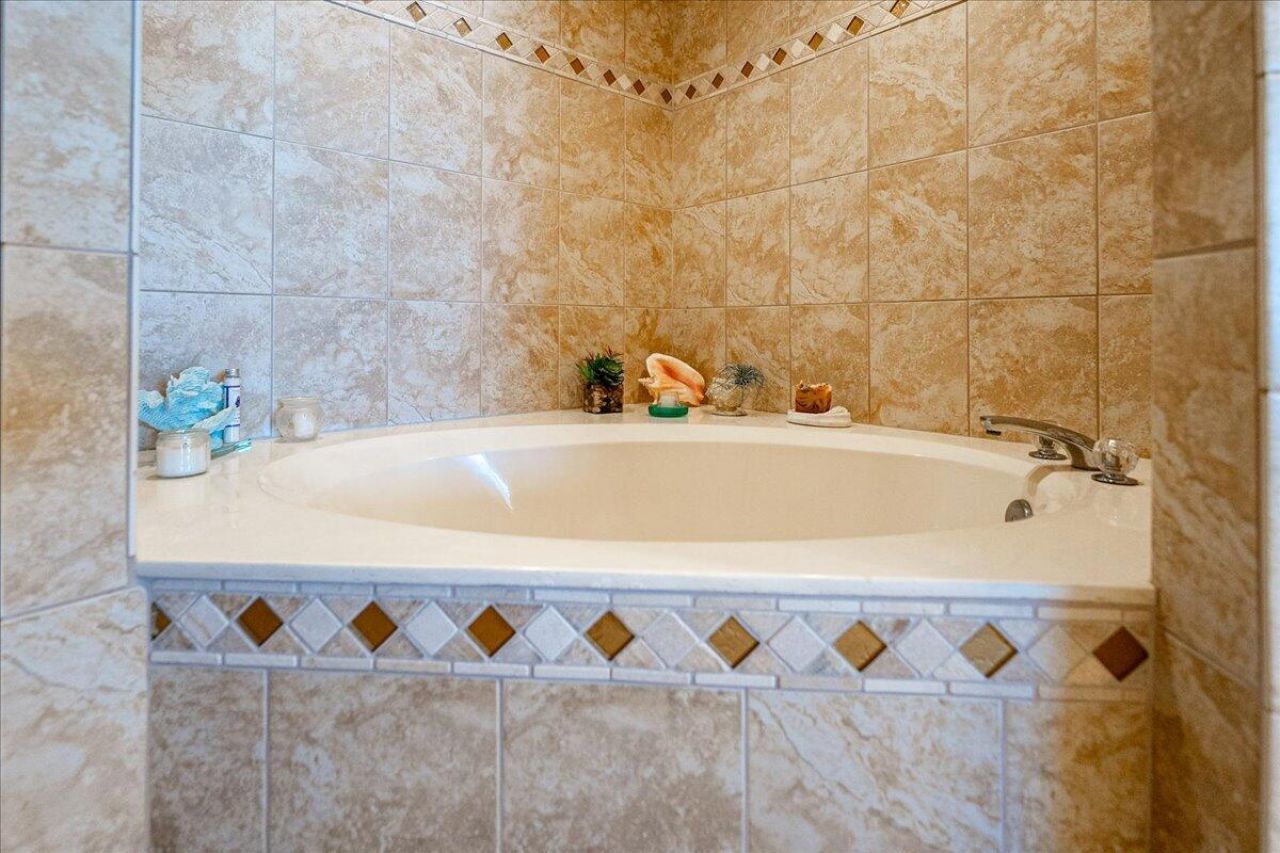 9950 S Ocean Drive, Unit 604, Jensen Beach, FL 34957 Photo