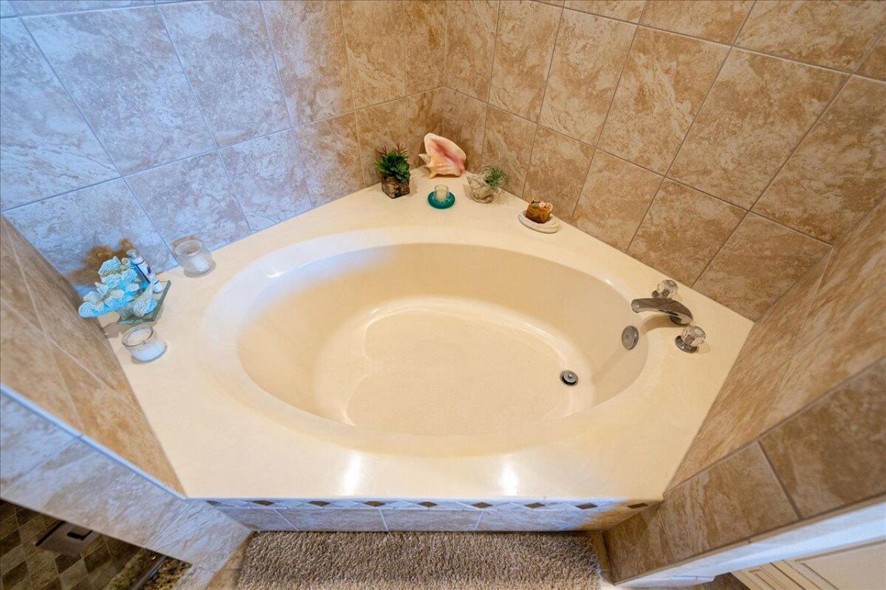 9950 S Ocean Drive, Unit 604, Jensen Beach, FL 34957 Photo