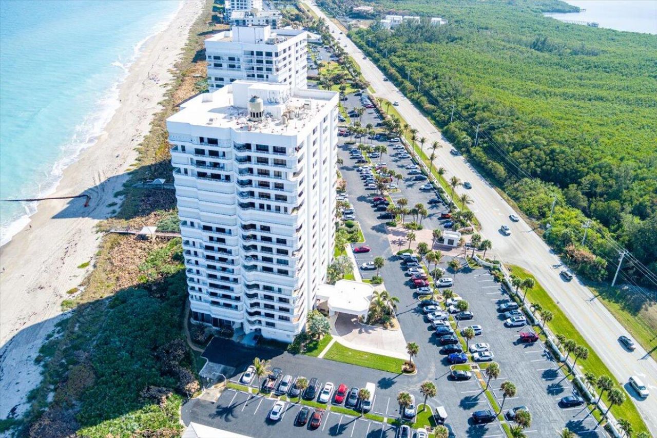 9950 S Ocean Drive, Unit 604, Jensen Beach, FL 34957 Photo