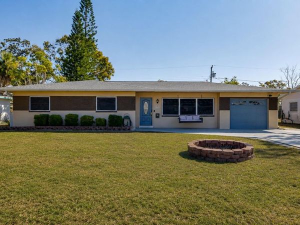 1901 WINCHESTER ROAD N, ST PETERSBURG, FL 33710