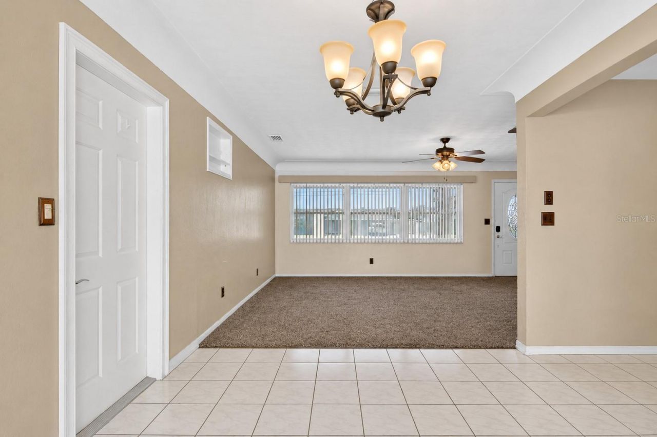 1901 Winchester Road N, Saint Petersburg, FL 33710 Photo