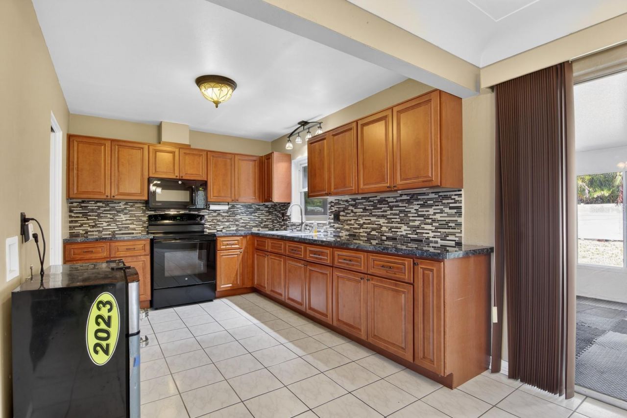 1901 Winchester Road N, Saint Petersburg, FL 33710 Photo