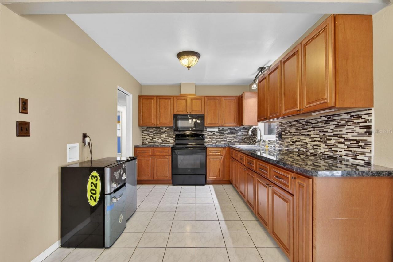 1901 Winchester Road N, Saint Petersburg, FL 33710 Photo