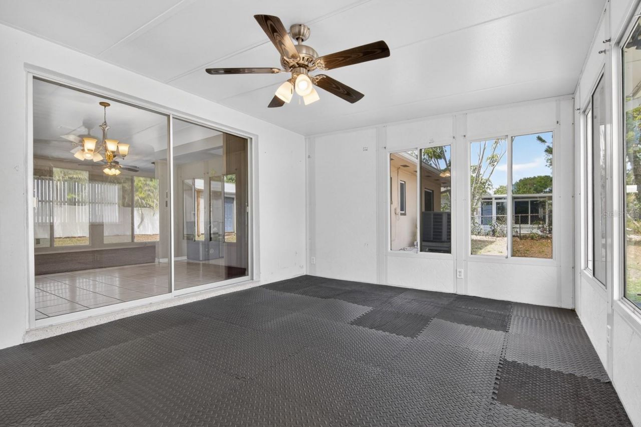 1901 Winchester Road N, Saint Petersburg, FL 33710 Photo