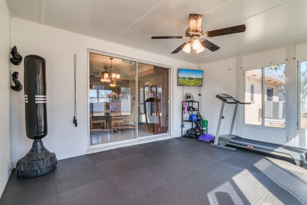 1901 Winchester Road N, Saint Petersburg, FL 33710 Photo