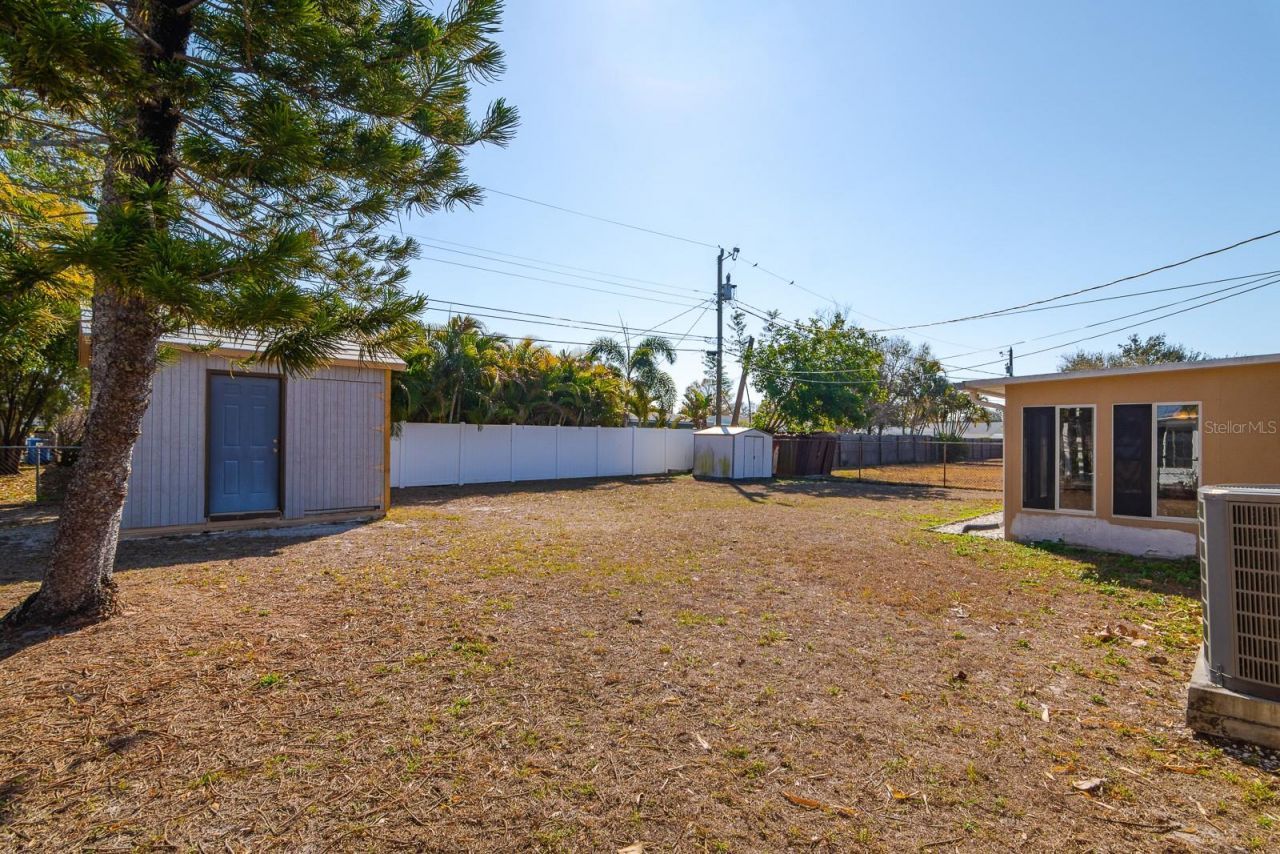 1901 Winchester Road N, Saint Petersburg, FL 33710 Photo