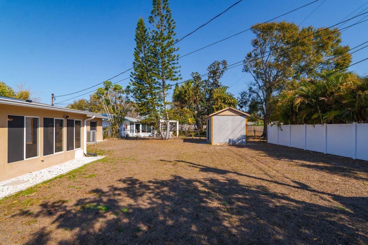 1901 Winchester Road N, Saint Petersburg, FL 33710 Photo