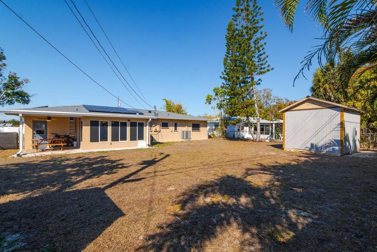 1901 Winchester Road N, Saint Petersburg, FL 33710 Photo