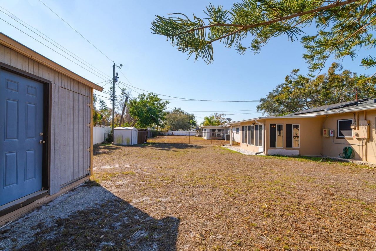 1901 Winchester Road N, Saint Petersburg, FL 33710 Photo