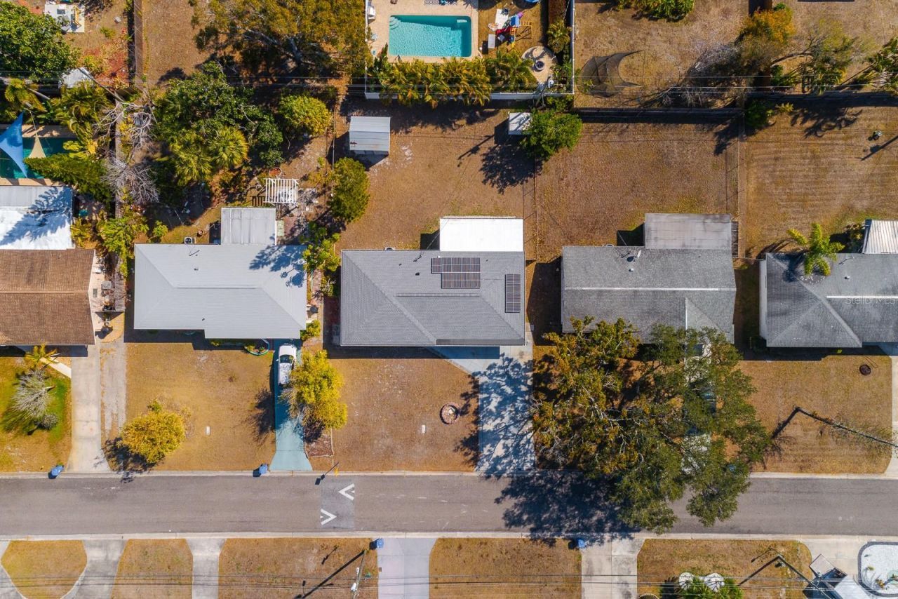 1901 Winchester Road N, Saint Petersburg, FL 33710 Photo