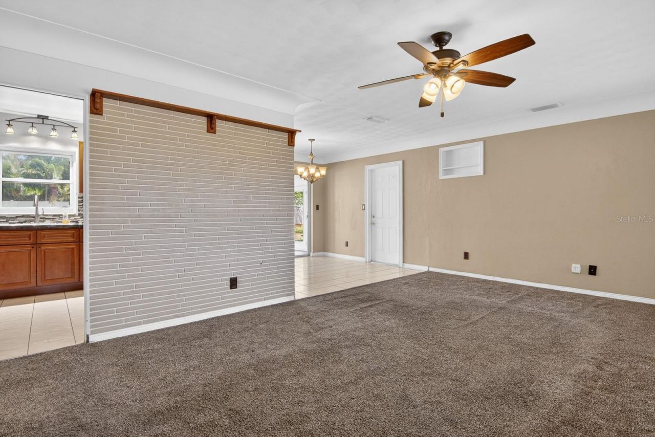 1901 Winchester Road N, Saint Petersburg, FL 33710 Photo