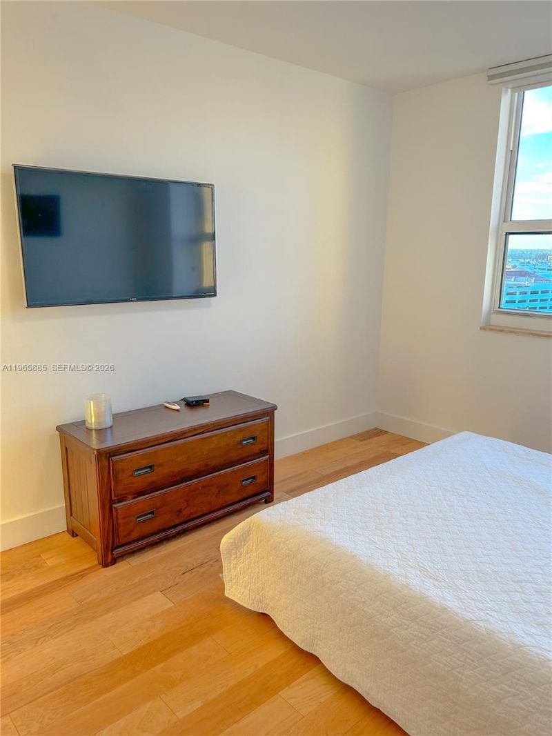 19501 W Country Club Dr , Unit 1209, Aventura, FL 33180 Photo