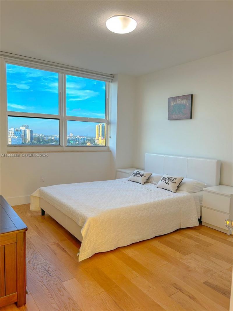 19501 W Country Club Dr , Unit 1209, Aventura, FL 33180 Photo