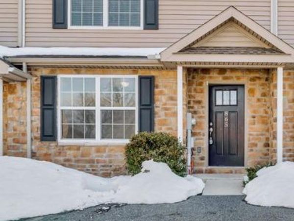 865 GREGS DRIVE, HARRISBURG, PA 17111