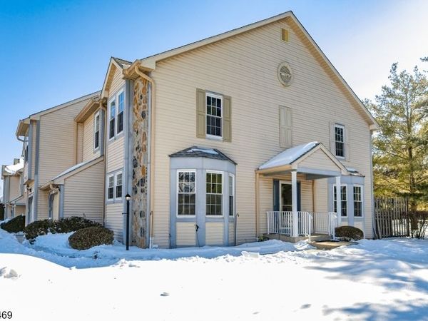 87 Castleton Rd, Montgomery, NJ 08540