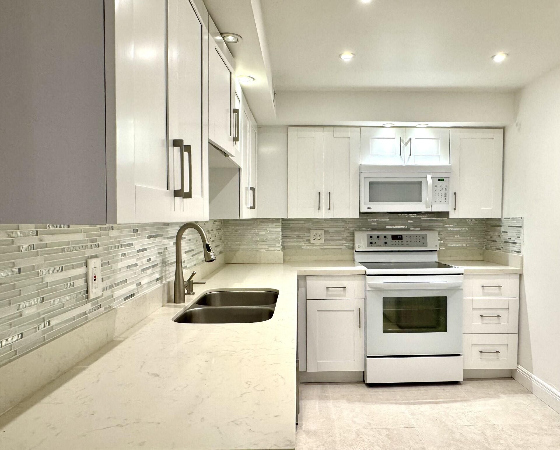 3450 S Ocean Boulevard, Unit 121, Palm Beach, FL 33480 Photo