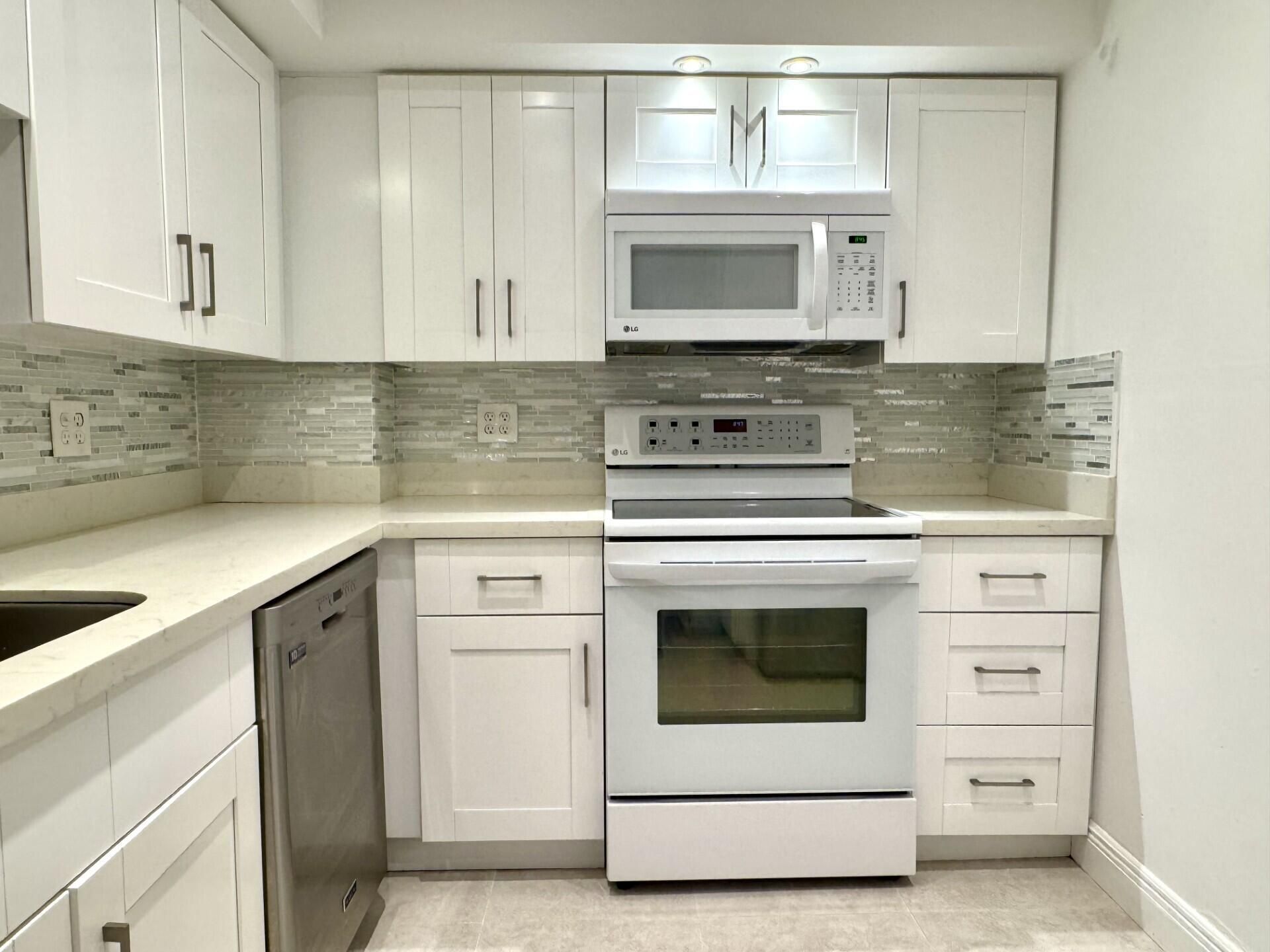 3450 S Ocean Boulevard, Unit 121, Palm Beach, FL 33480 Photo