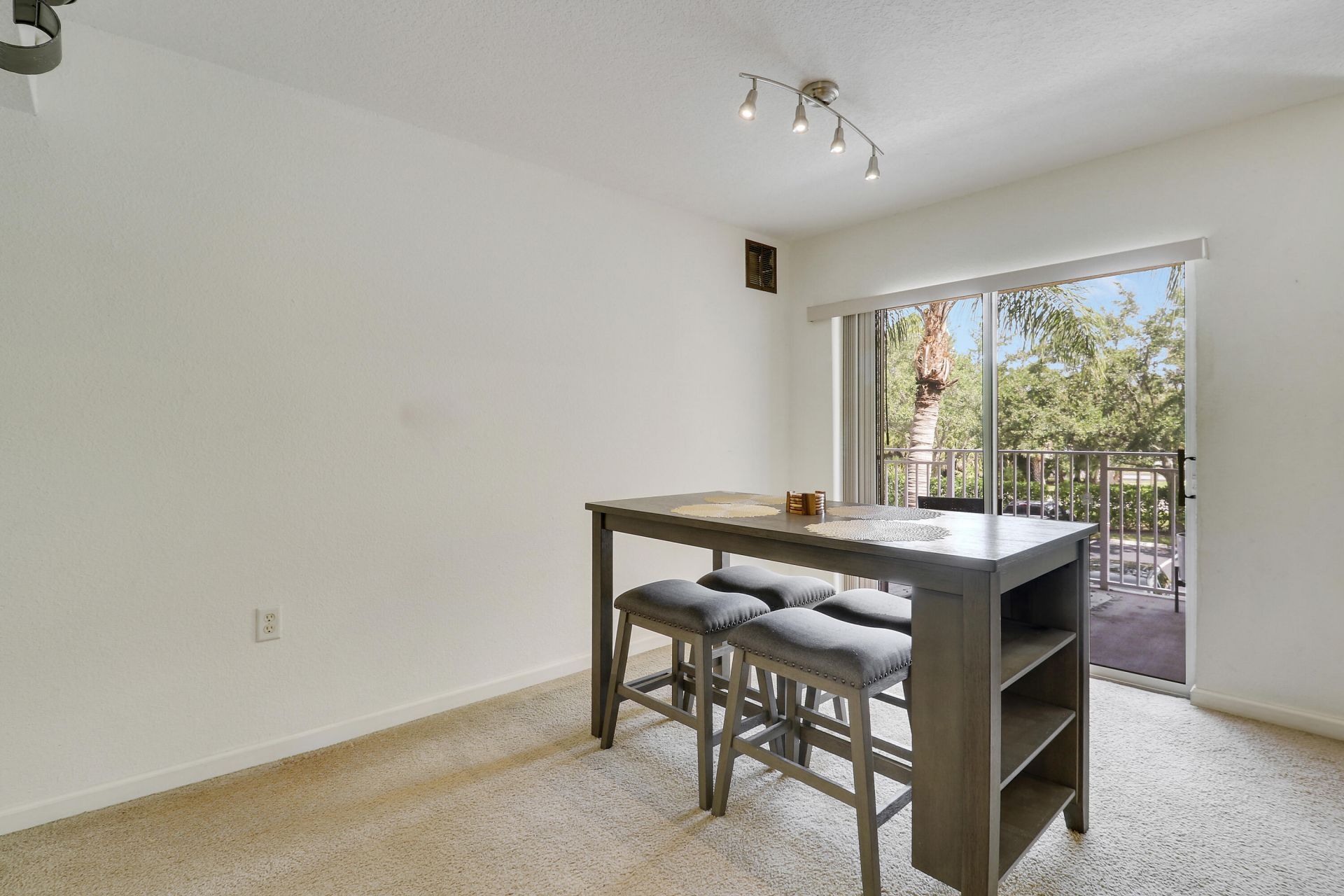 261 SW Palm Drive, Unit 205, Port Saint Lucie, FL 34986 Photo