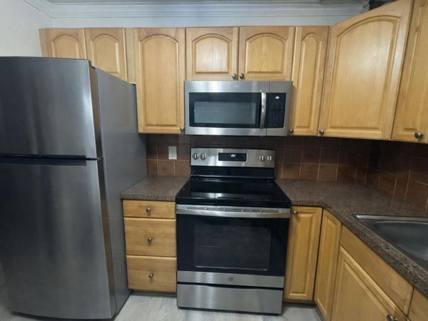 259 S Cypress Road, Unit 506, Pompano Beach, FL 33060