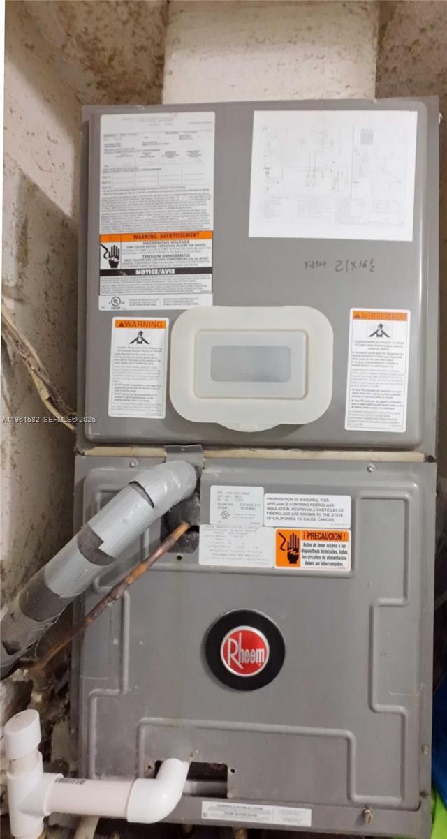 921 NE 199th St, Unit 107, Miami, FL 33179 Photo