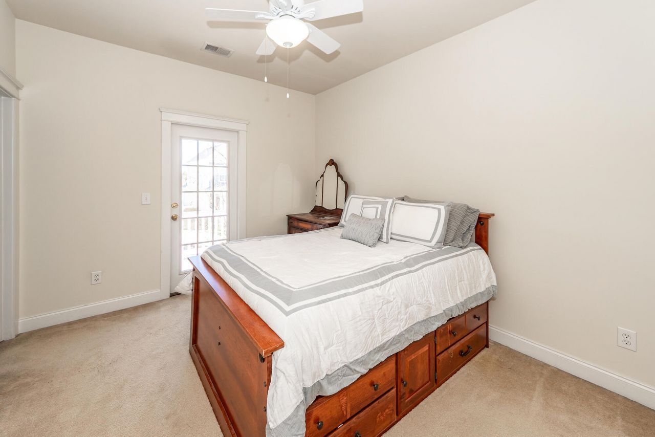 400 Hydrangea Street Photo 27