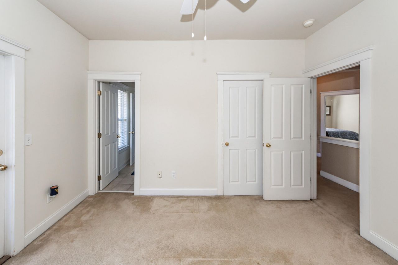 400 Hydrangea Street Photo 32