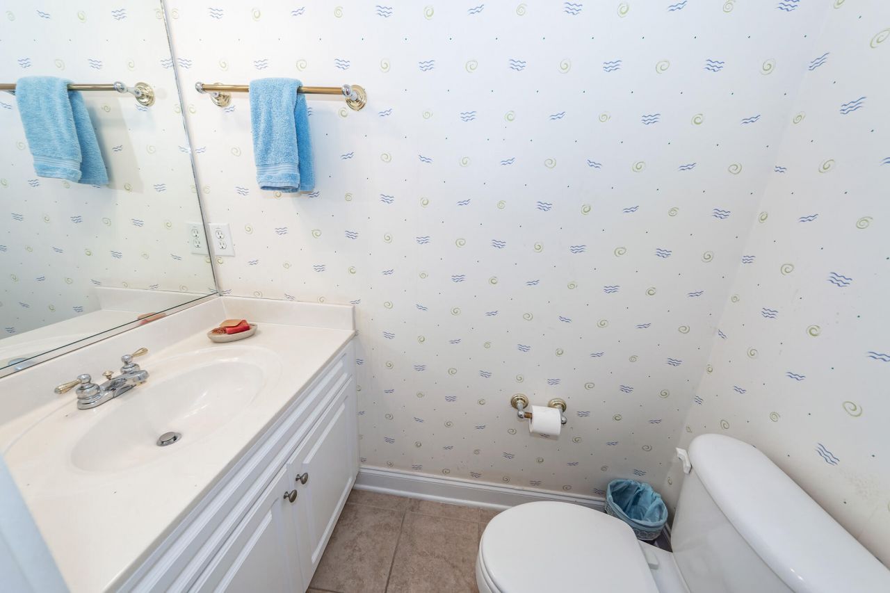 400 Hydrangea Street Photo 33