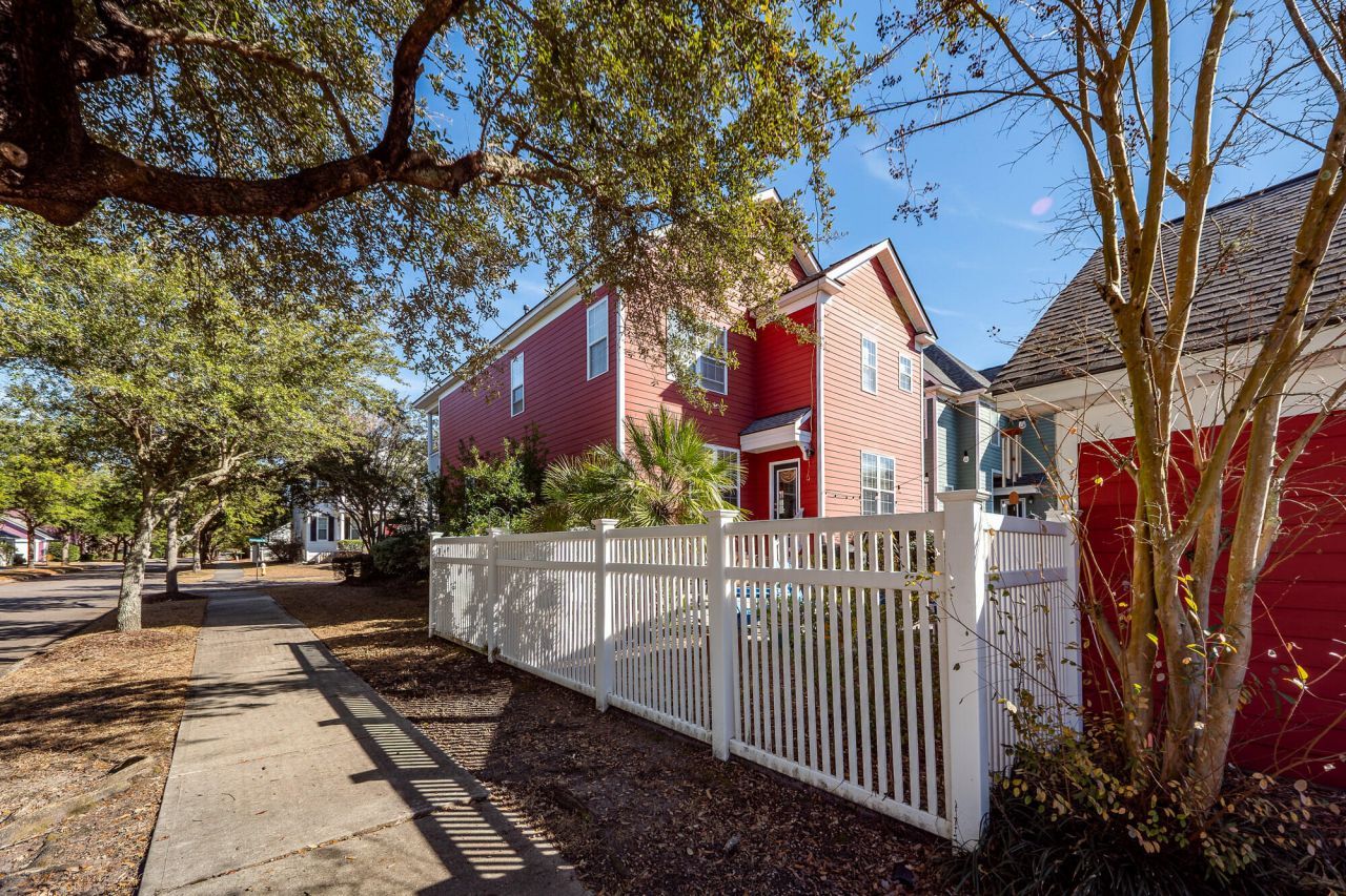 400 Hydrangea Street Photo 59