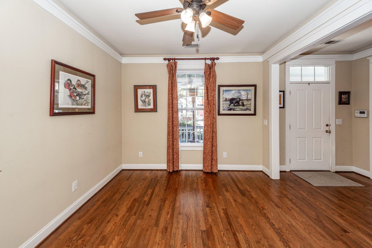 400 Hydrangea Street Photo 9