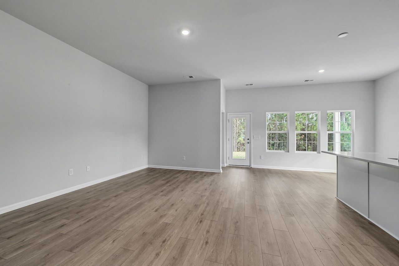 3412 Logan St. Photo 10