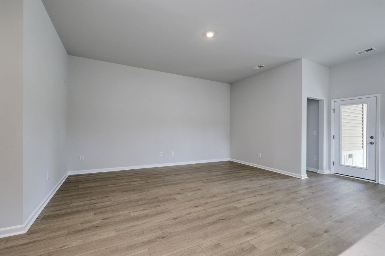 3412 Logan St. Photo 11