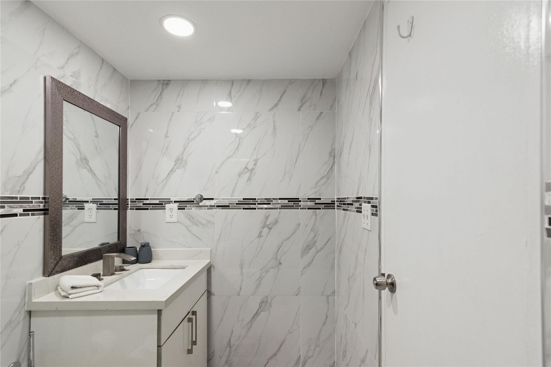 3901 S Ocean Drive, Unit 10D, Hollywood, FL 33019 Photo